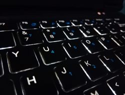 Keyboard PC-mu Suka Tekan Tombol Sendiri? Coba Pakai Aplikasi Ini!